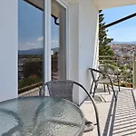 By The Sea - 19981 Apartment
