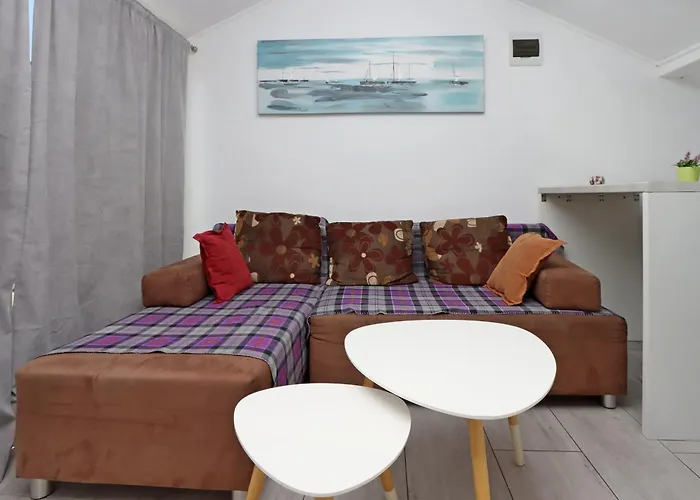 Appartement By The Sea - 19981 *