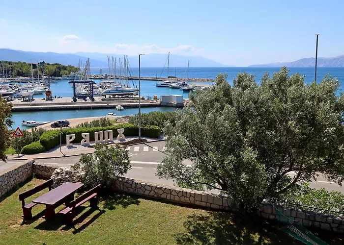 Appartement By The Sea - 19981 Novi Vinodolski